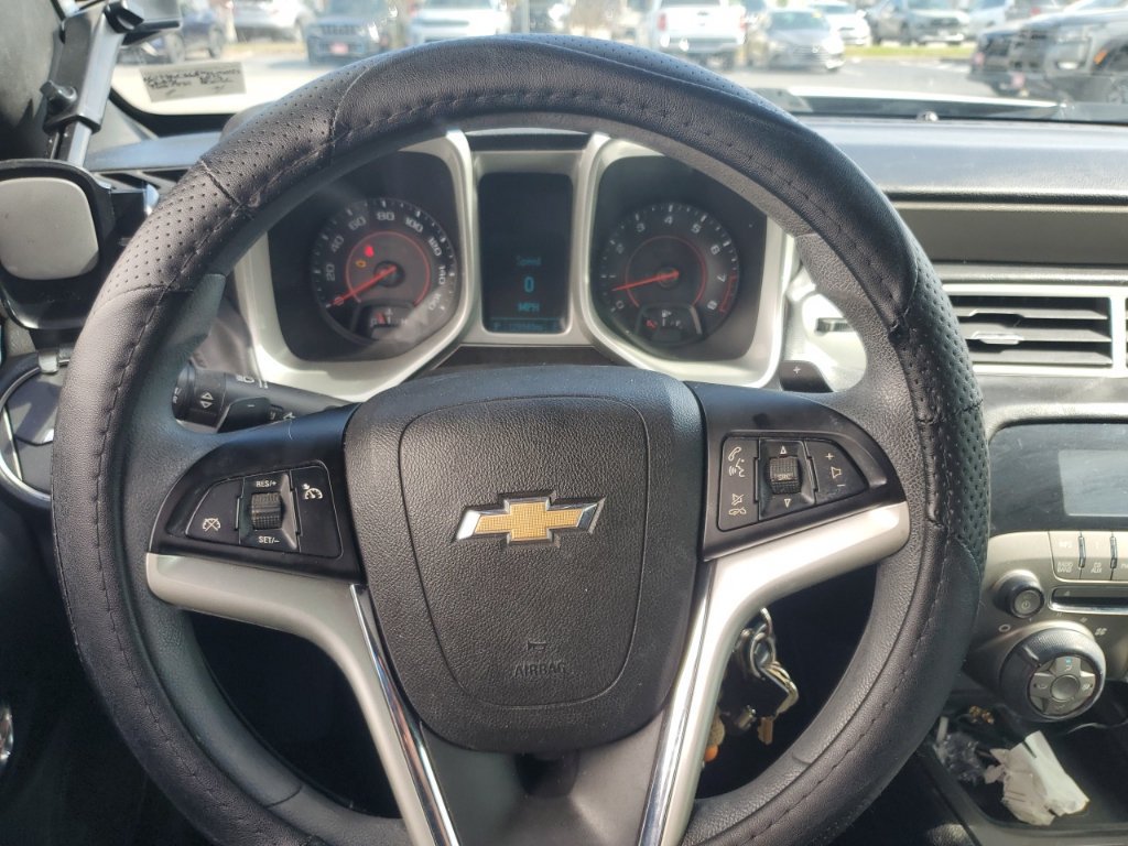 Used 2015 Chevrolet Camaro LS RWD image 14