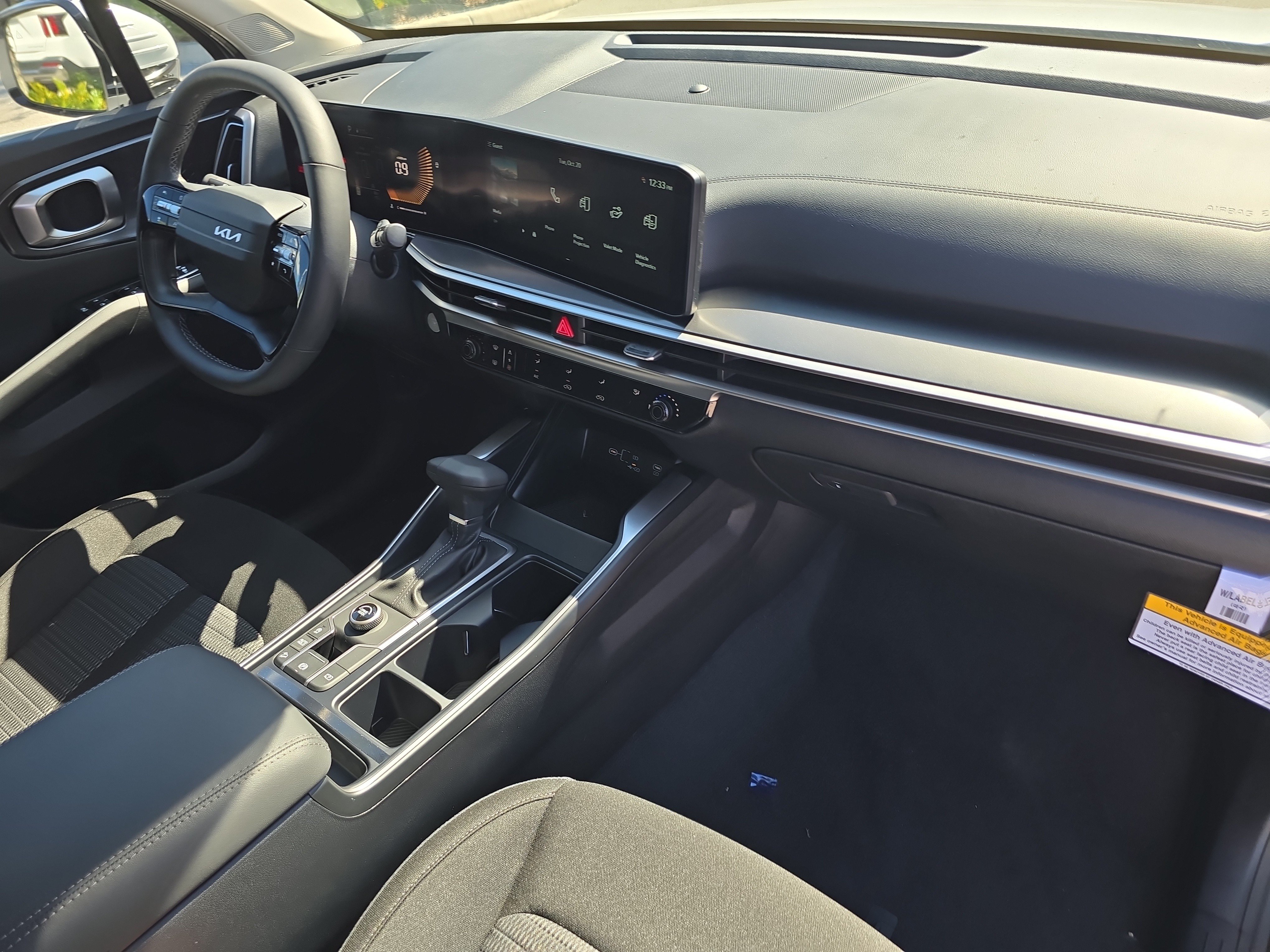 New 2026 Kia Sorento LX FWD image 11