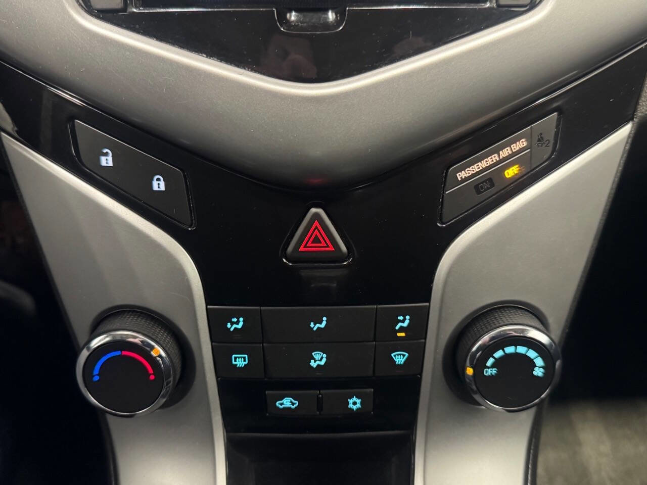 Used 2014 Chevrolet Cruze LT w/ All-Star Edition FWD image 30