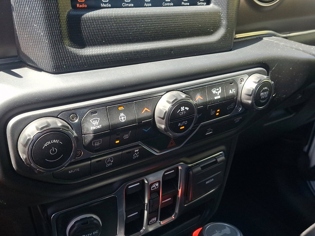Used 2022 Jeep Wrangler Unlimited Sport AWD/4WD image 29
