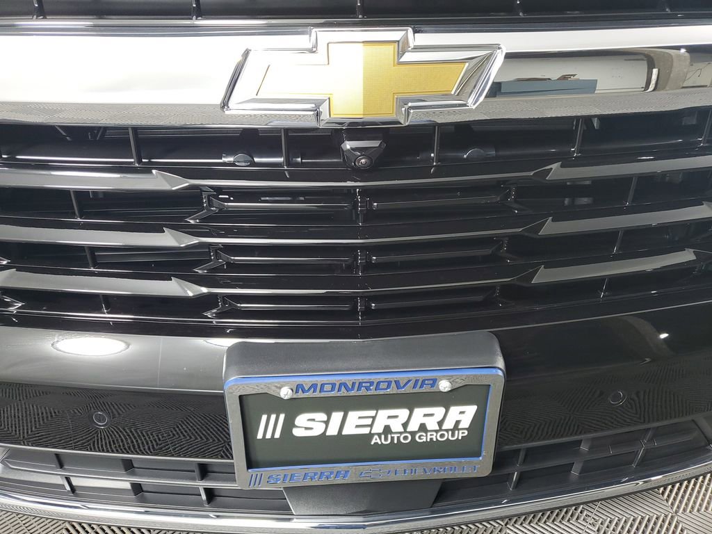 New 2026 Chevrolet Suburban LS image 10