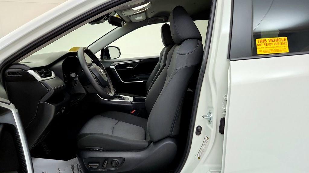 Certified 2025 Toyota RAV4 XLE AWD/4WD image 25