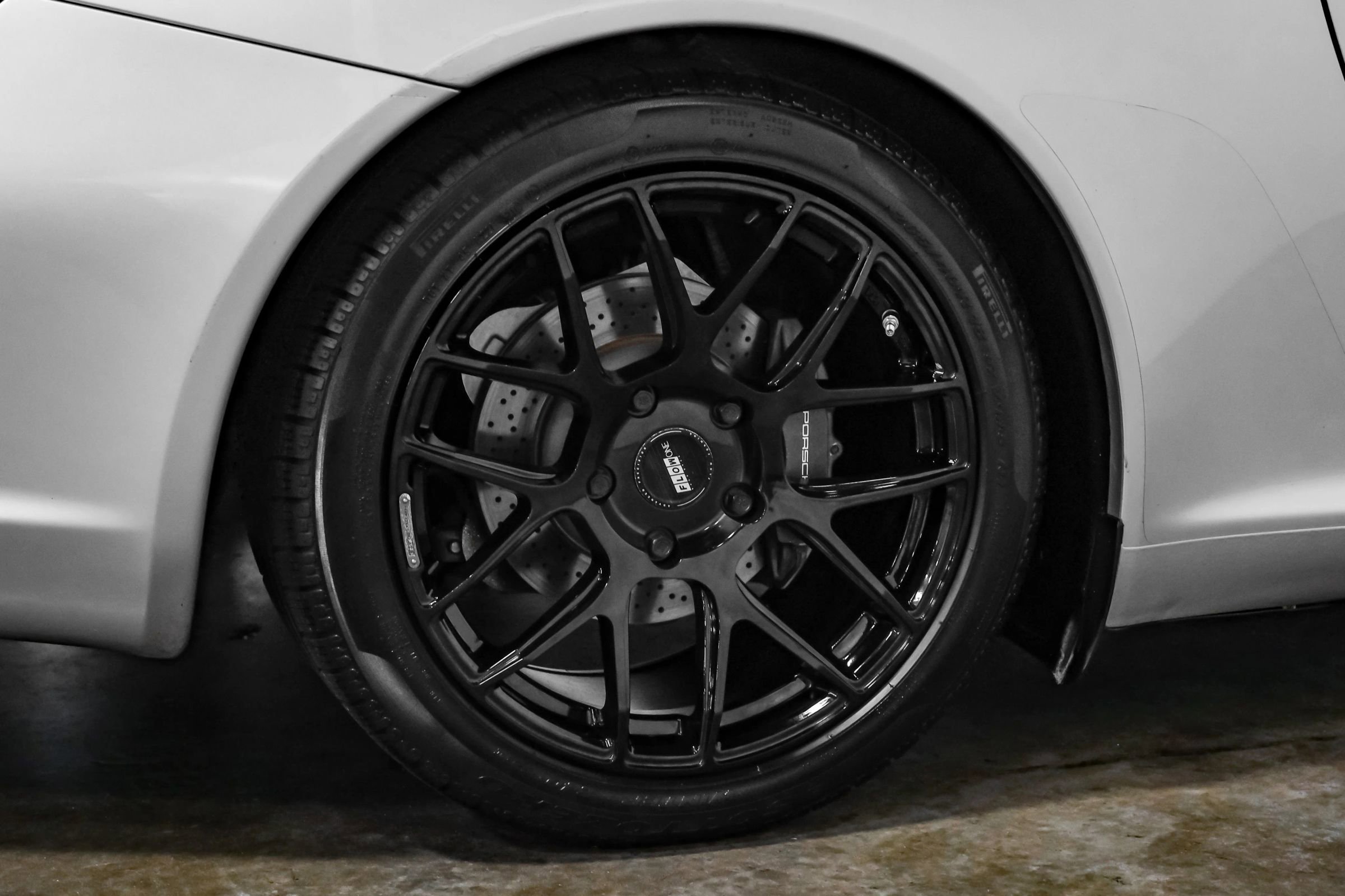 Used 2008 Porsche 911 GT3 RS image 40