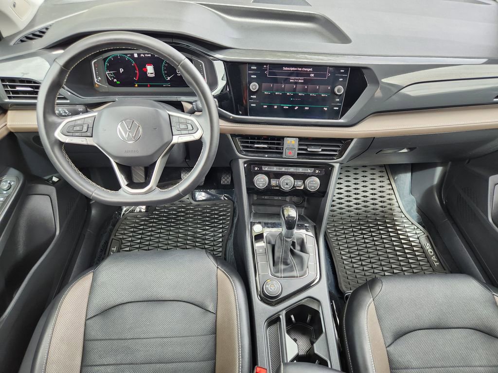 Used 2022 Volkswagen Taos SEL AWD/4WD image 16