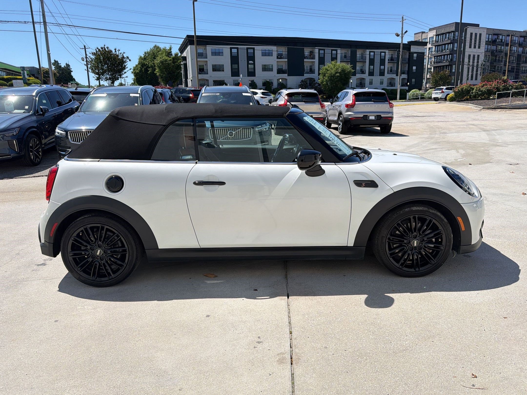 Used 2024 MINI Cooper S w/ Signature Upholstery Package FWD image 8
