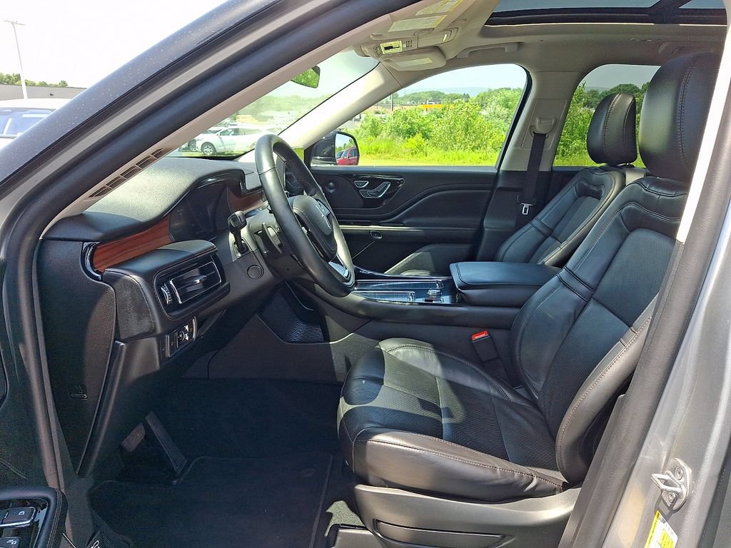 Certified 2023 Lincoln Aviator Reserve w/ Elements Package Plus AWD/4WD image 14