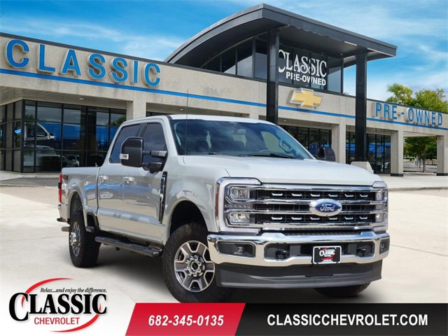 Used 2025 Ford F250 Lariat w/ FX4 Off-Road Package AWD/4WD image 1