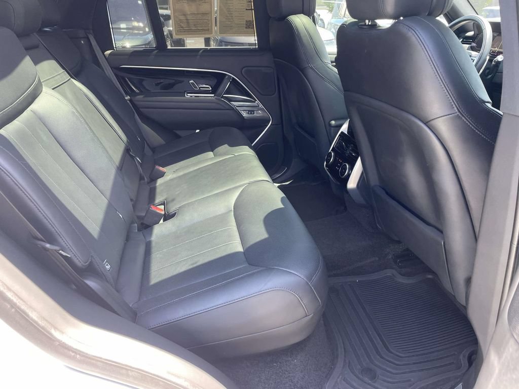 Certified 2022 Land Rover Range Rover SE AWD/4WD image 20