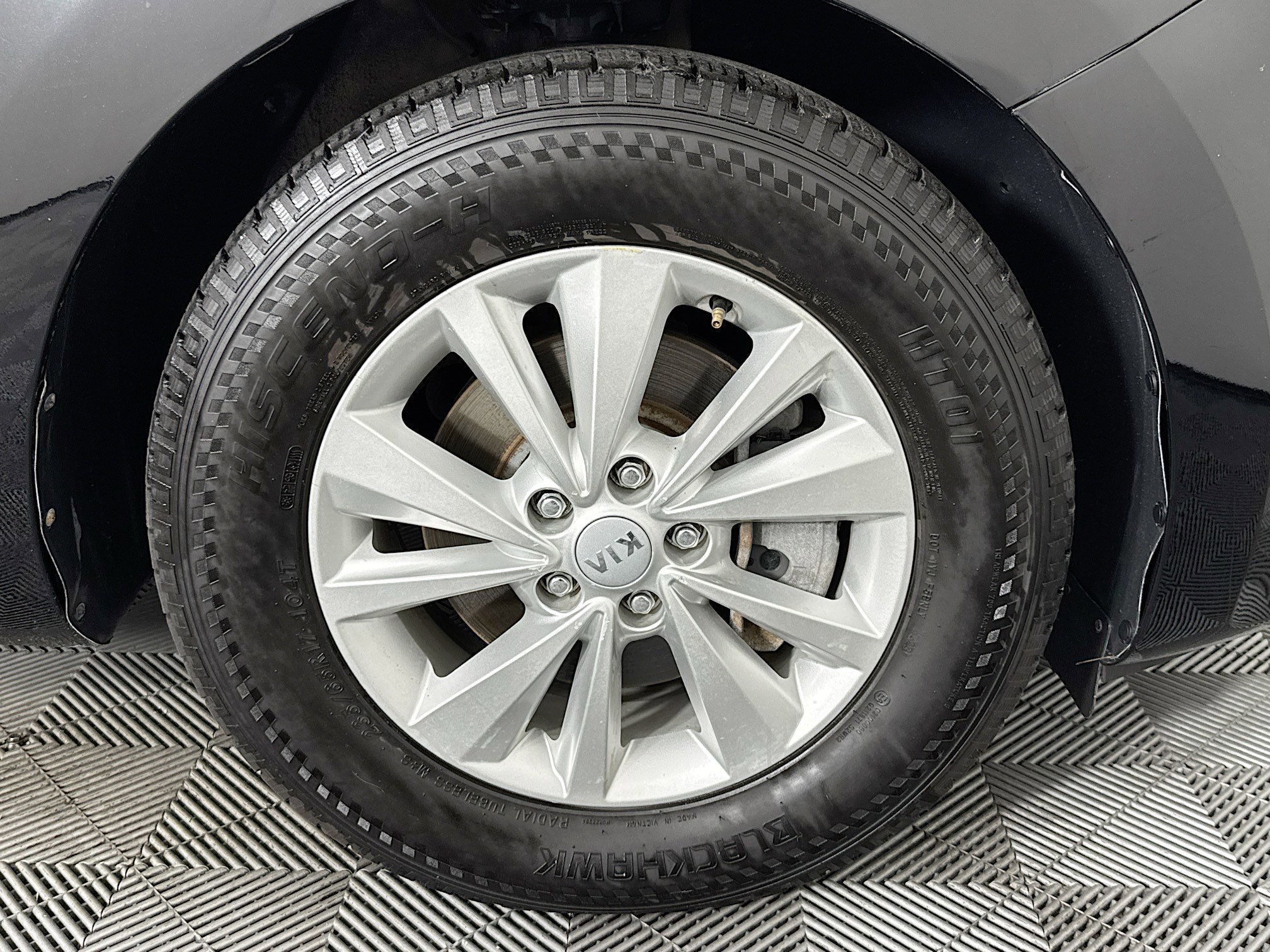Used 2018 Kia Sedona LX w/ LX Essentials Premium Package FWD image 54