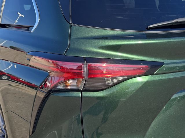 Used 2021 Toyota Sienna XLE image 36