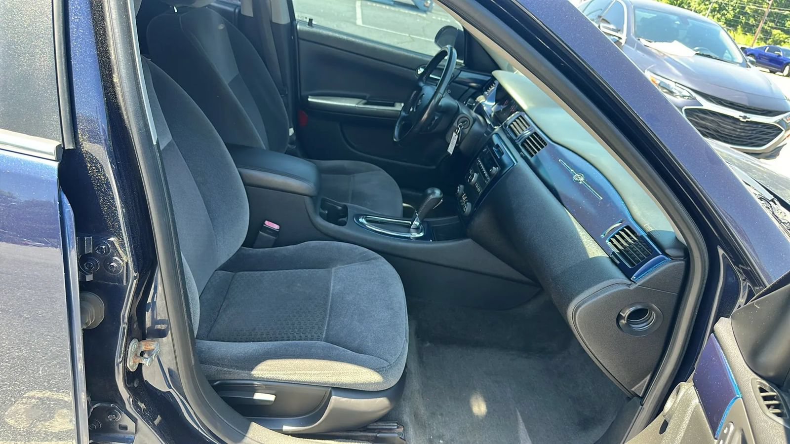 Used 2012 Chevrolet Impala LT w/ LT Sunroof Package FWD image 19