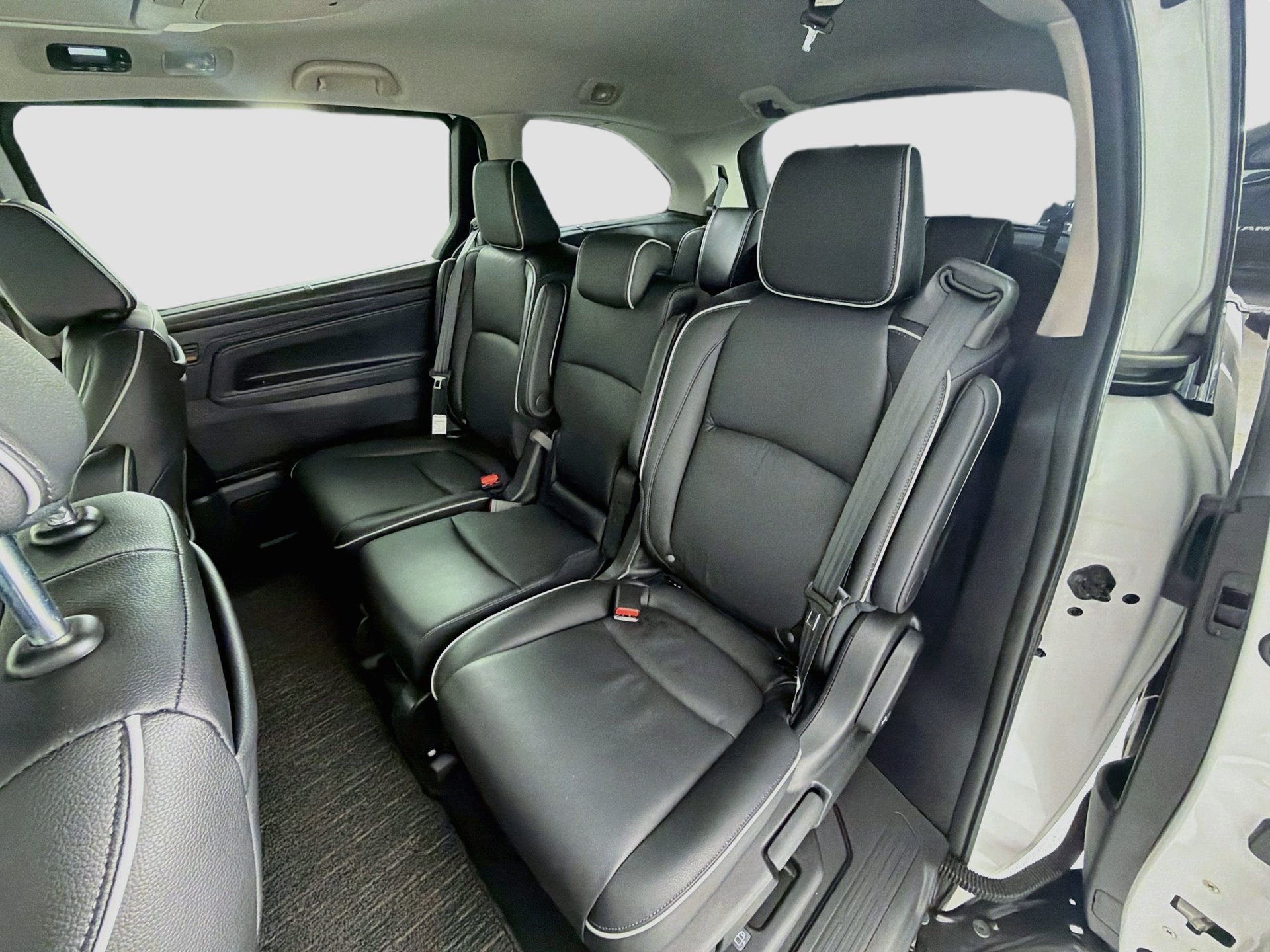 Certified 2025 Honda Odyssey Touring image 24