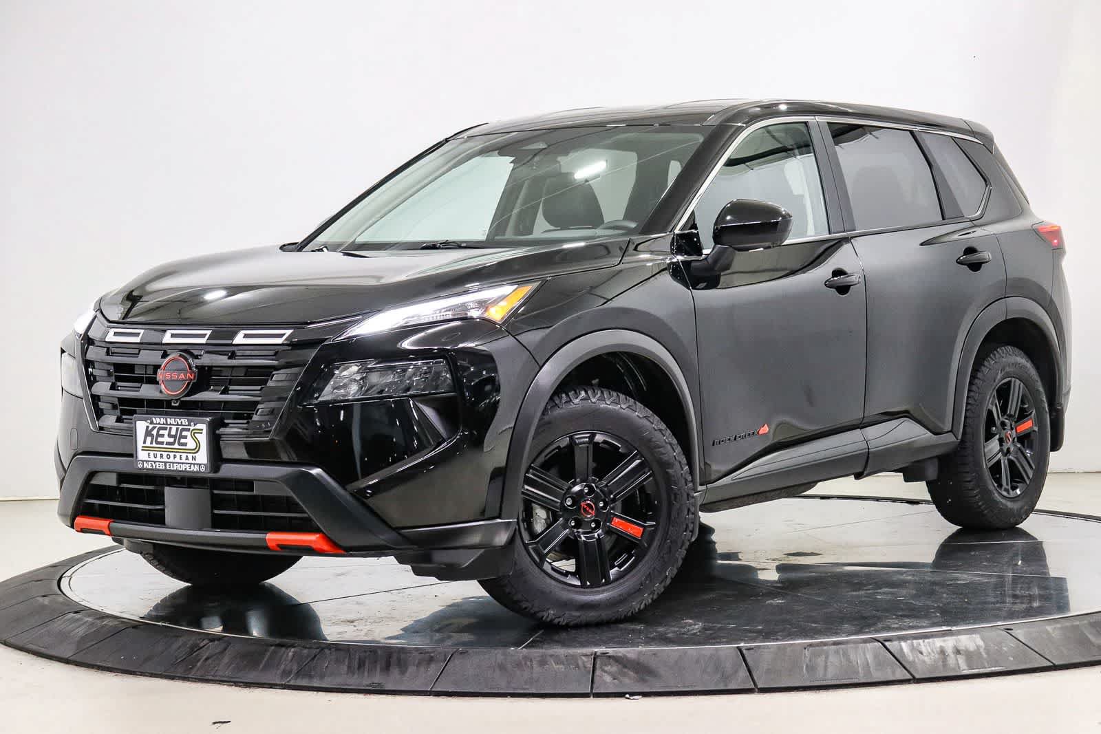Used 2025 Nissan Rogue SV