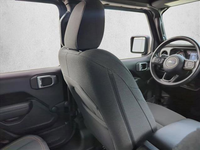 Used 2024 Jeep Gladiator Sport image 24