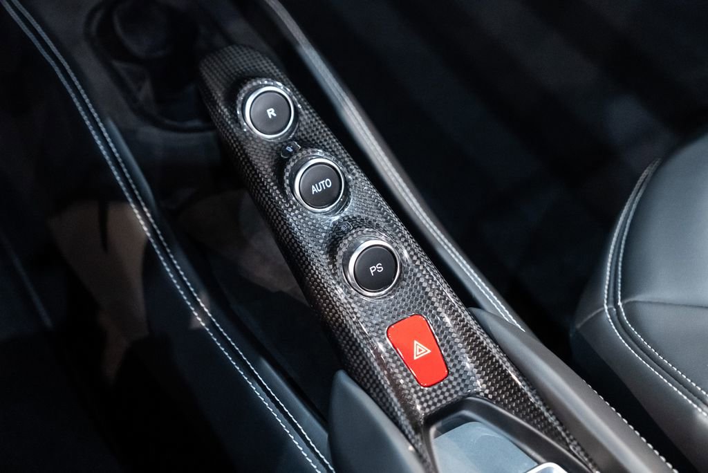 Certified 2023 Ferrari F8 Tributo RWD image 34