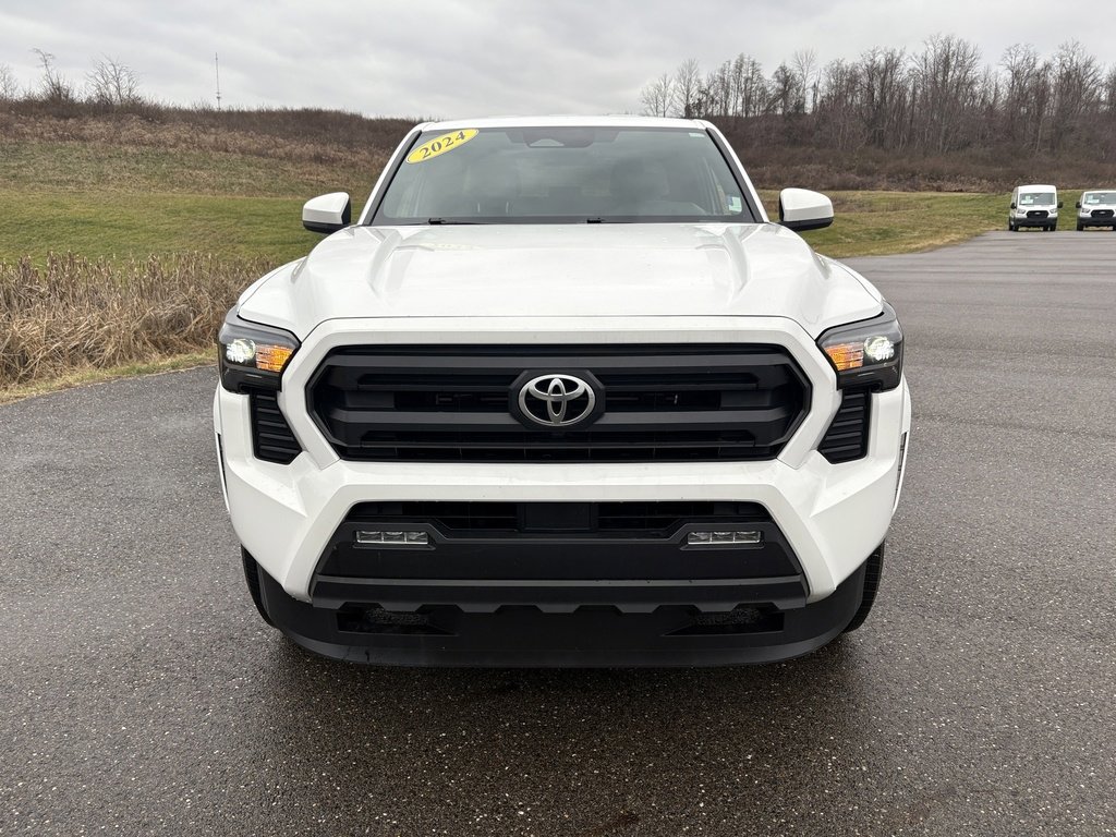 Used 2024 Toyota Tacoma SR5 image 8