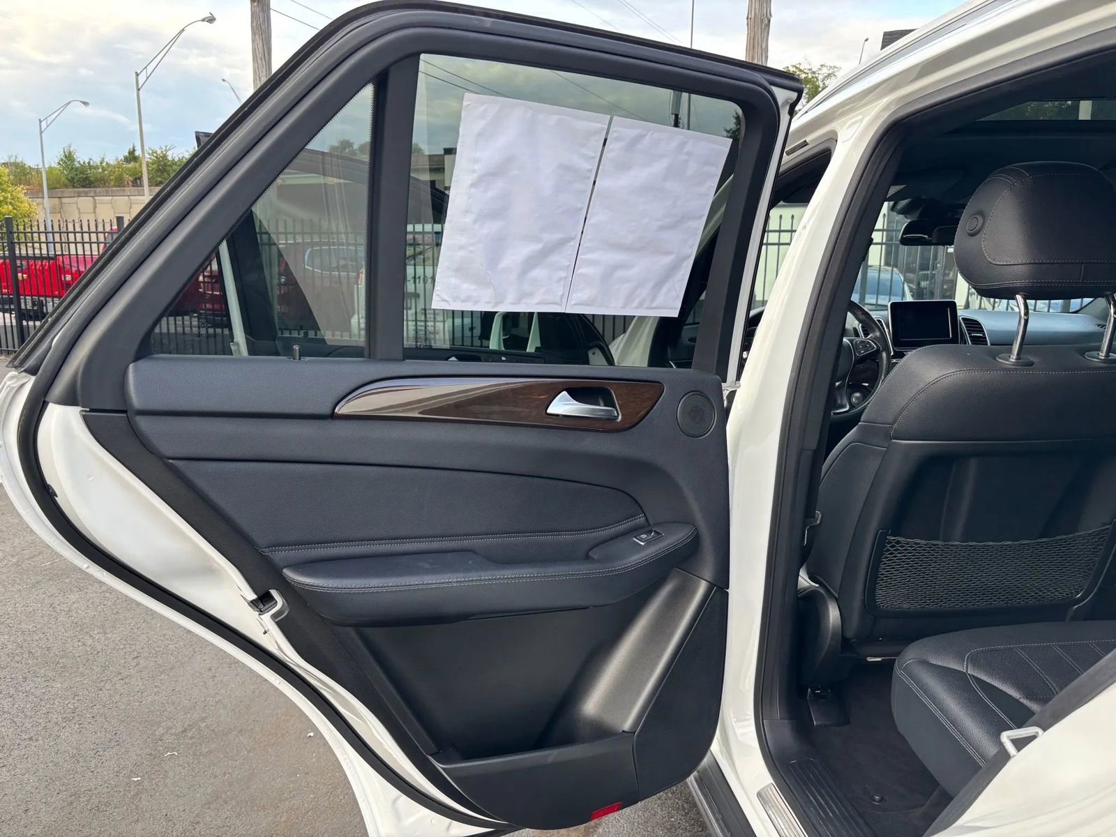 Used 2018 Mercedes-Benz GLE 350 image 24