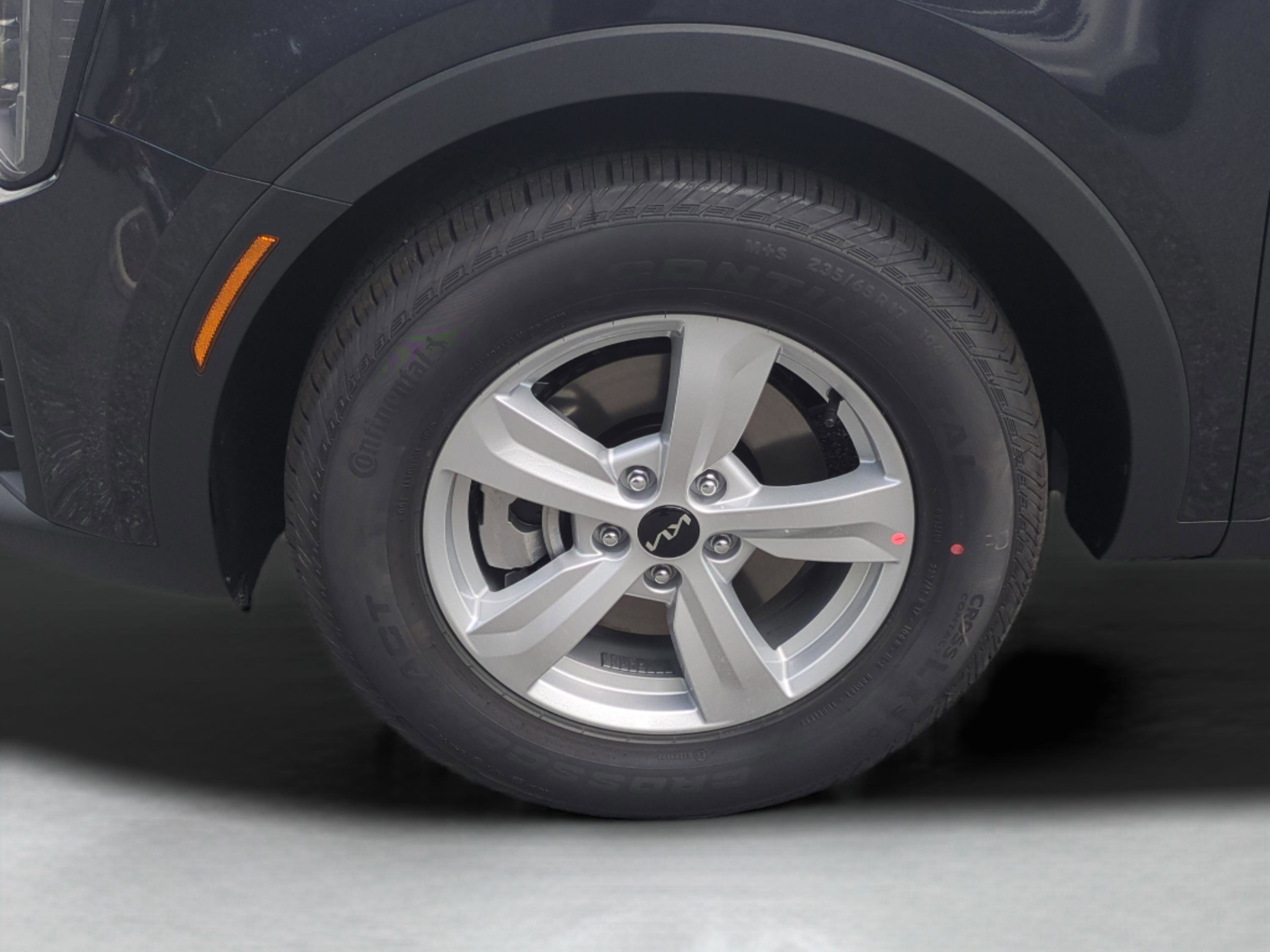 New 2026 Kia Sorento LX FWD image 11