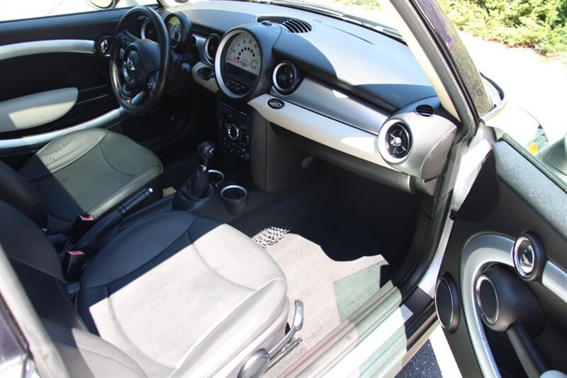Used 2011 MINI Cooper Hardtop FWD image 14