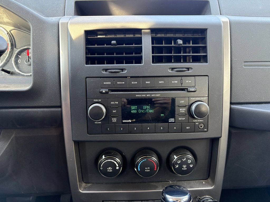 Used 2012 Jeep Liberty Sport AWD/4WD image 28