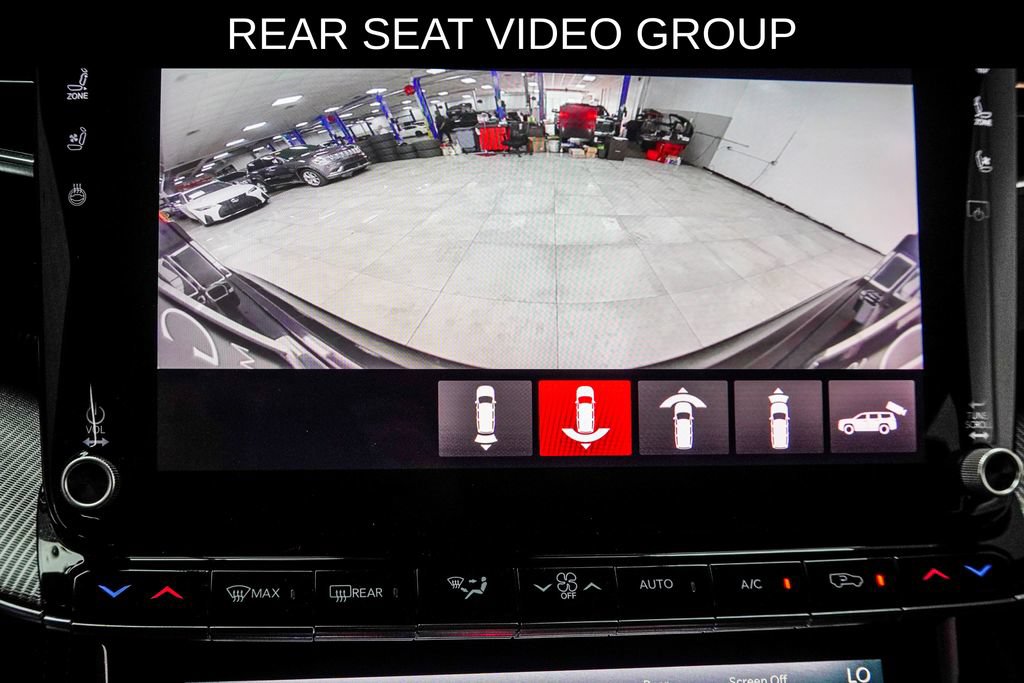 Used 2023 Jeep Grand Wagoneer Series III w/ Rear Seat Video Group 1 AWD/4WD image 28