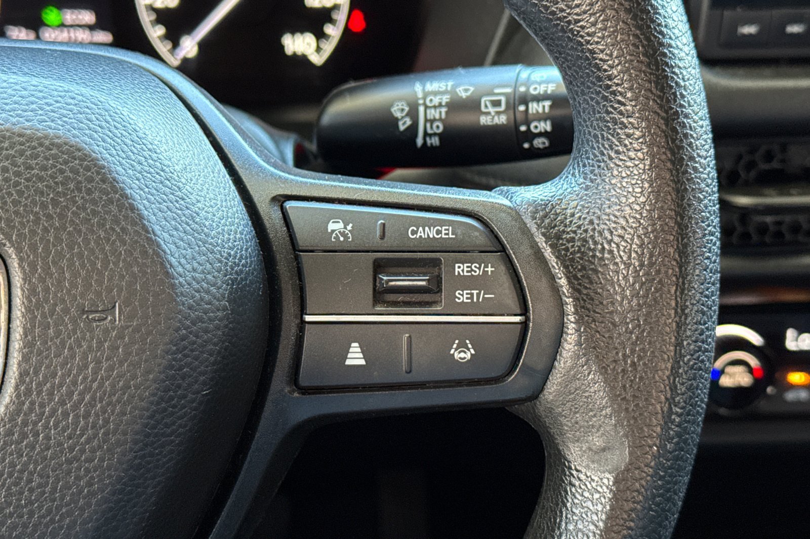 Used 2024 Honda HR-V LX image 34