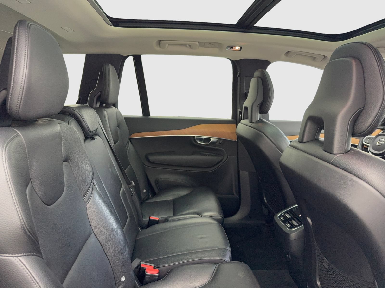 Used 2021 Volvo XC90 T6 Momentum w/ Protection Package Premier AWD/4WD image 48