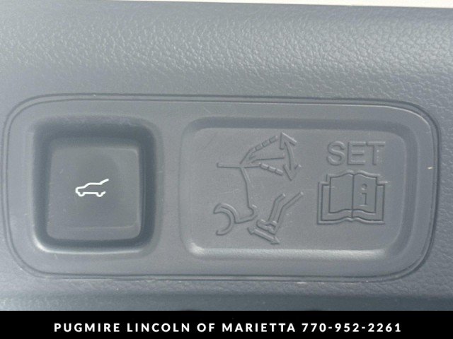 Used 2023 Lincoln Navigator L Reserve AWD/4WD image 19