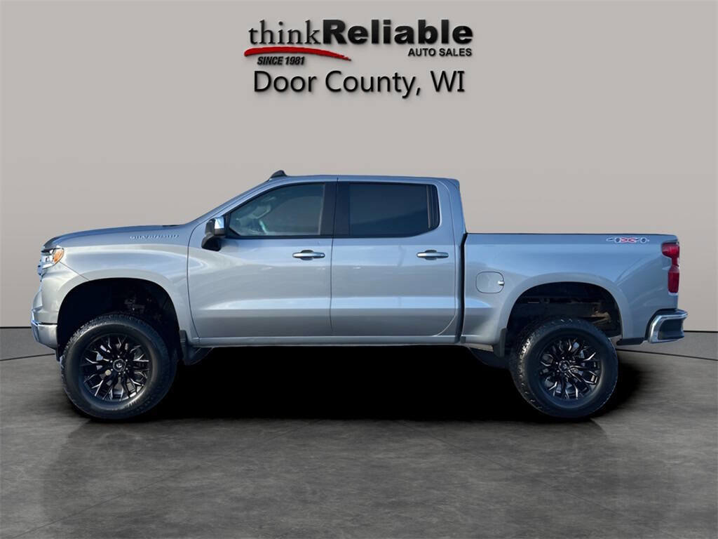 Used 2025 Chevrolet Silverado 1500 LT image 2