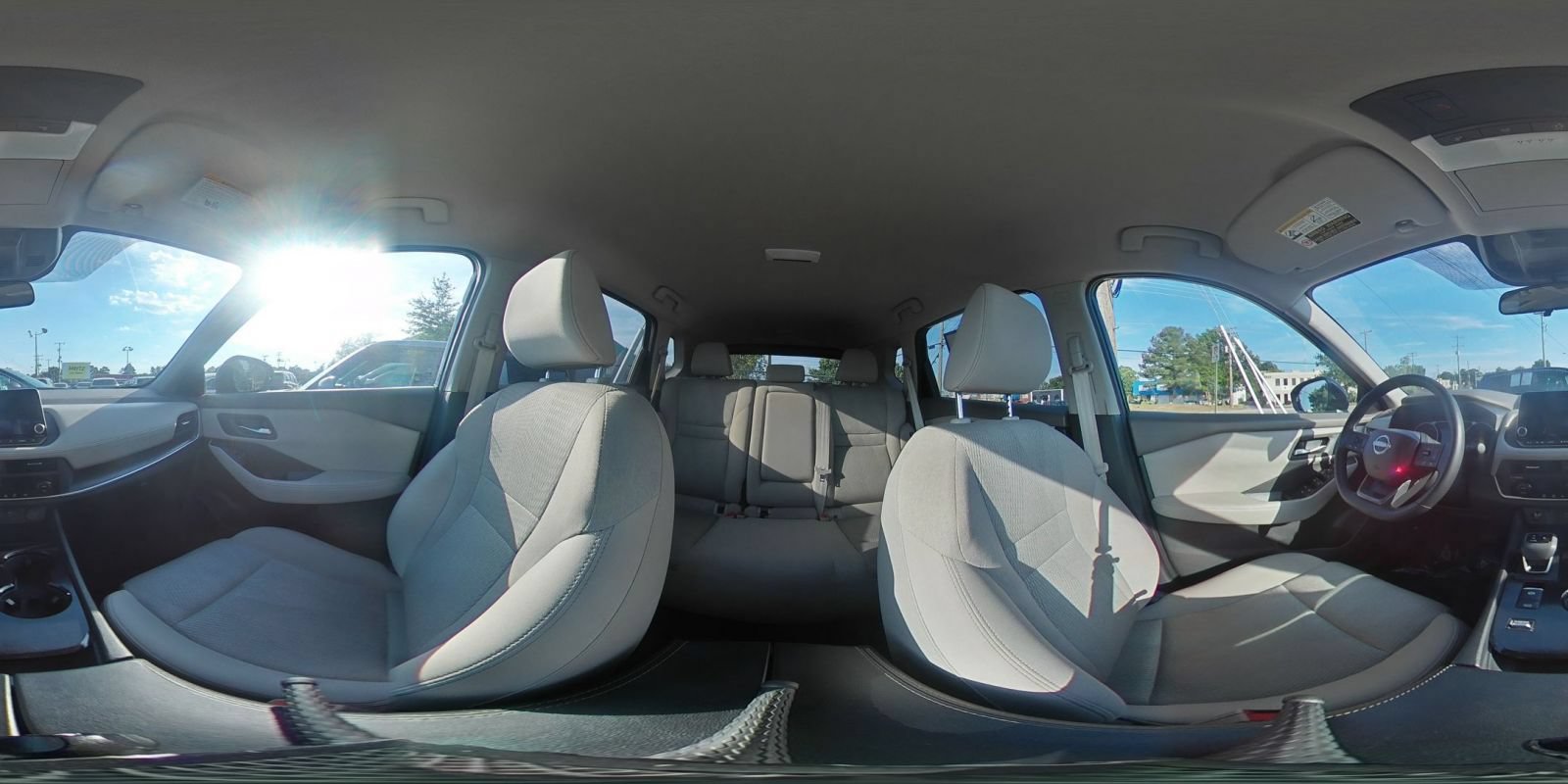 Used 2025 Nissan Rogue SV FWD image 44