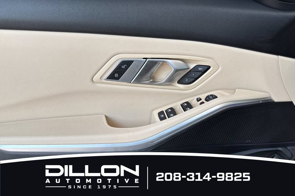 Used 2021 BMW 330i xDrive Sedan AWD/4WD image 11