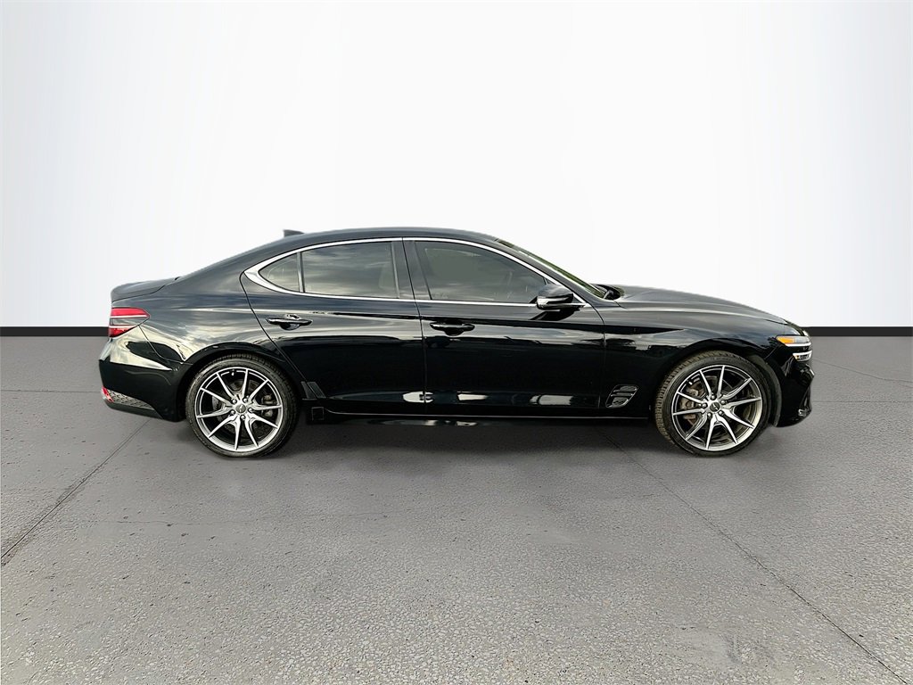 Used 2023 Genesis G70 2.0T image 8