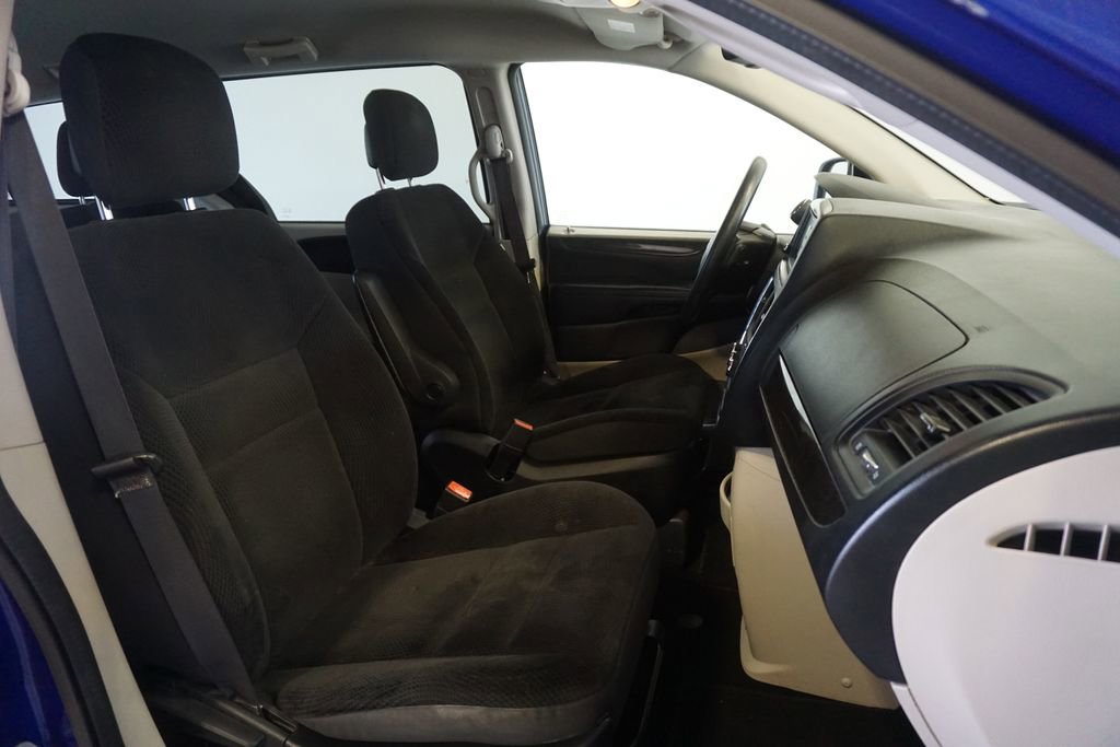 Used 2019 Dodge Grand Caravan SE image 17