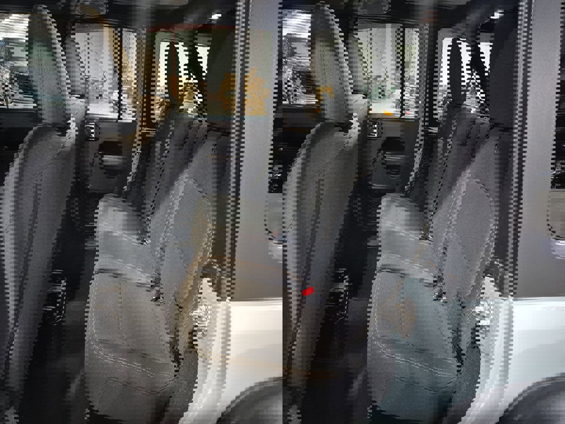 Used 2024 Jeep Wrangler Willys image 24