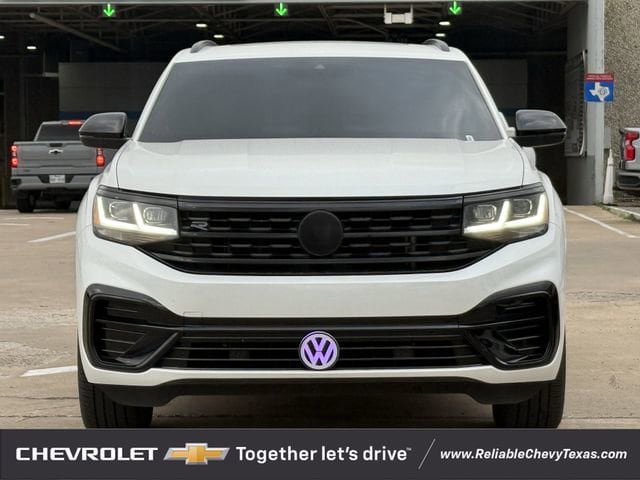Used 2023 Volkswagen Atlas Cross Sport SEL R-Line AWD/4WD image 3