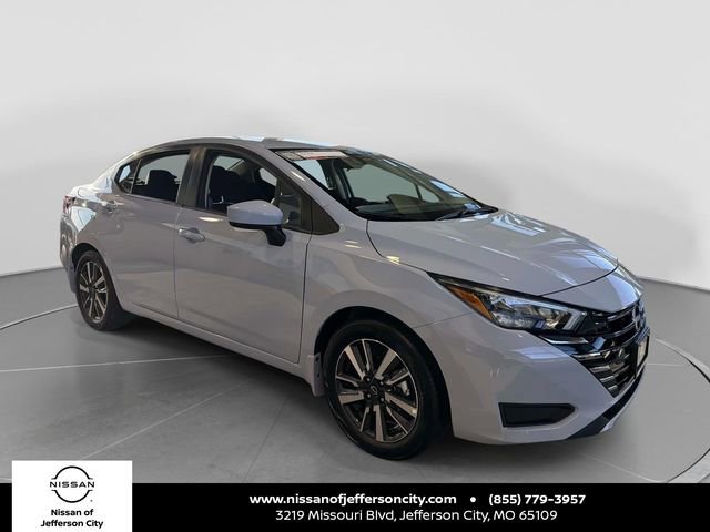 New 2025 Nissan Versa SV w/ Trunk Package