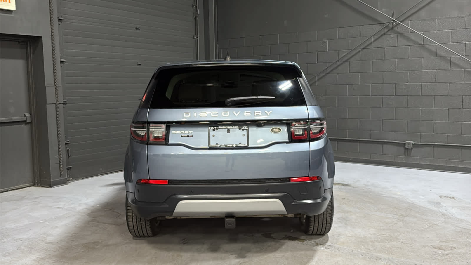 Used 2020 Land Rover Discovery Sport SE AWD/4WD image 3
