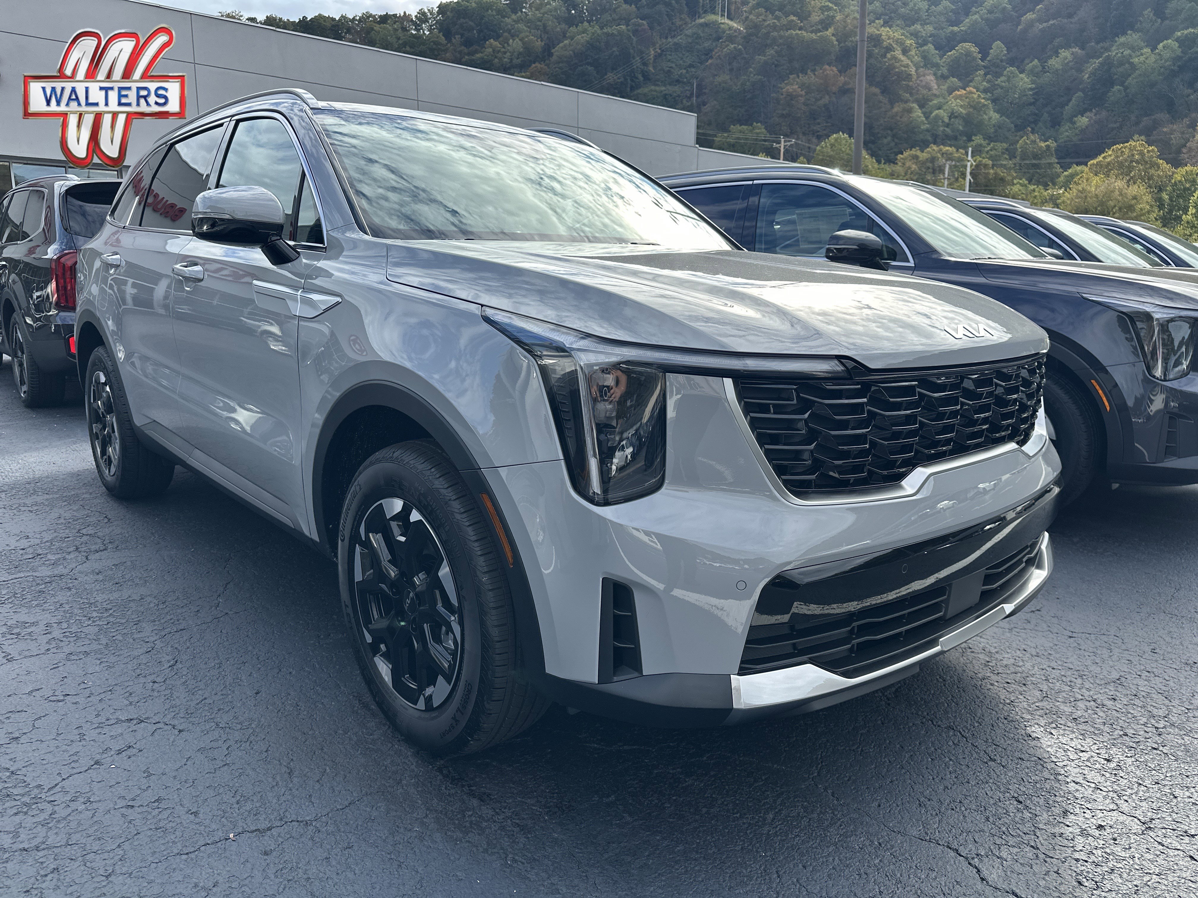 New 2026 Kia Sorento S image 1