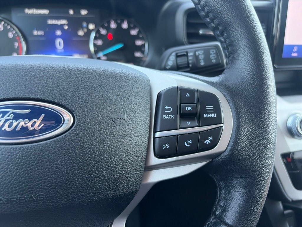 Used 2021 Ford Explorer XLT AWD/4WD image 21