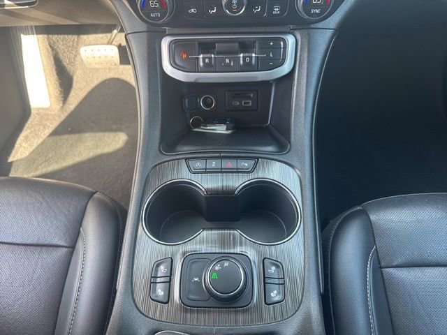 Used 2023 GMC Acadia SLT image 13