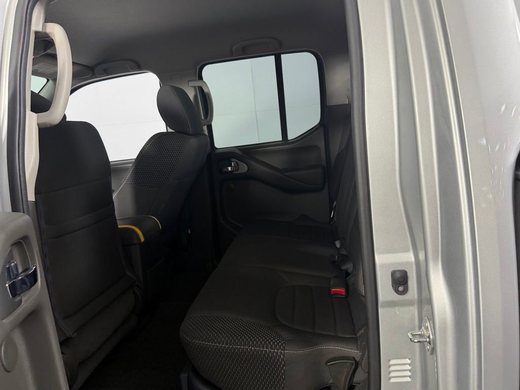 Used 2018 Nissan Frontier PRO-4X AWD/4WD image 28