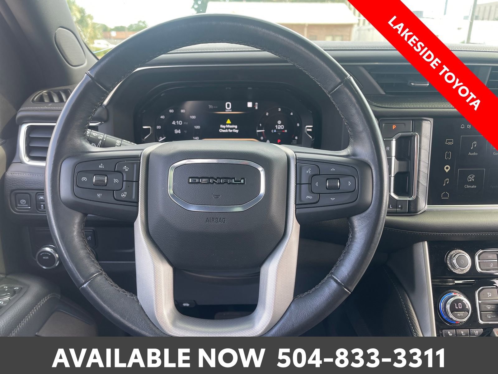 Used 2022 GMC Yukon XL Denali RWD image 25