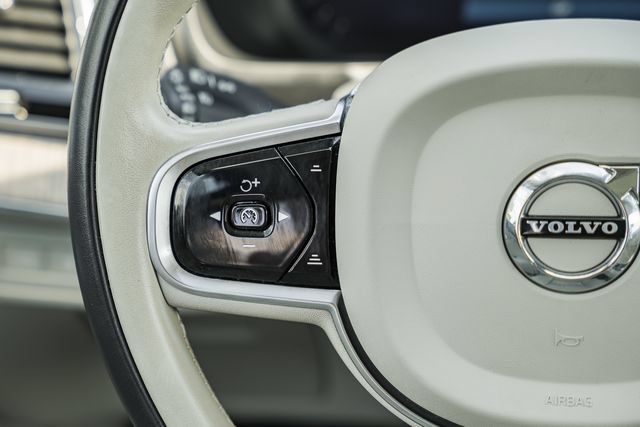 Certified 2023 Volvo XC90 T8 Ultimate w/ Lounge Package AWD/4WD image 28