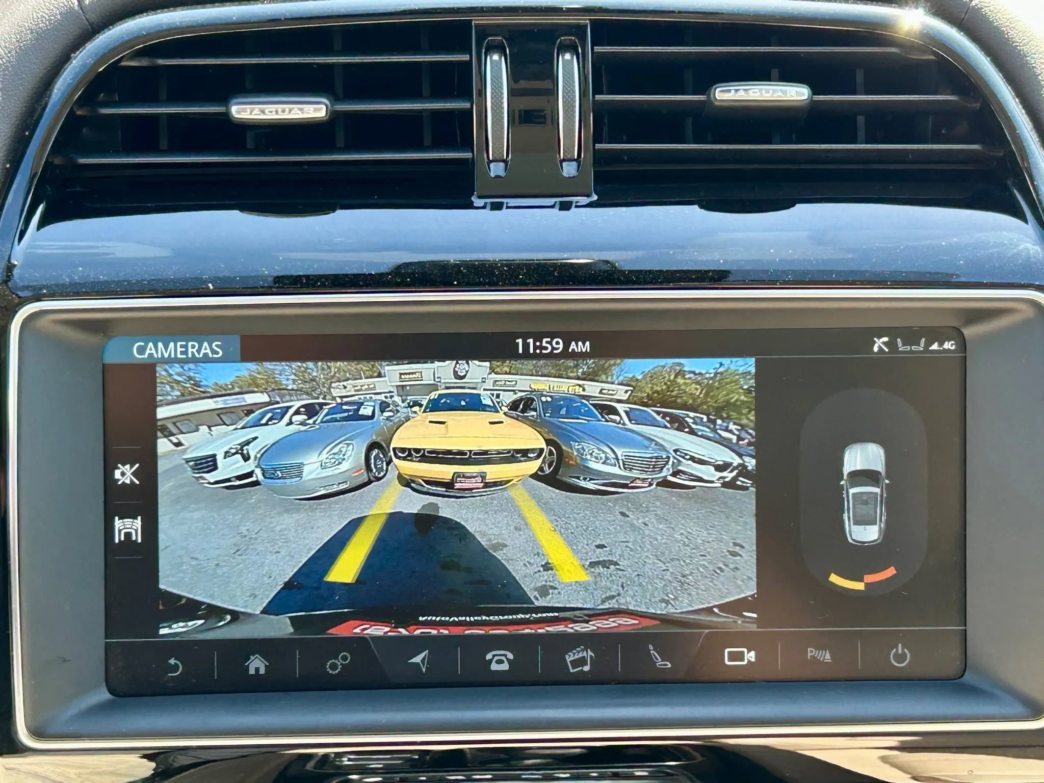 Used 2020 Jaguar F-PACE Prestige image 24