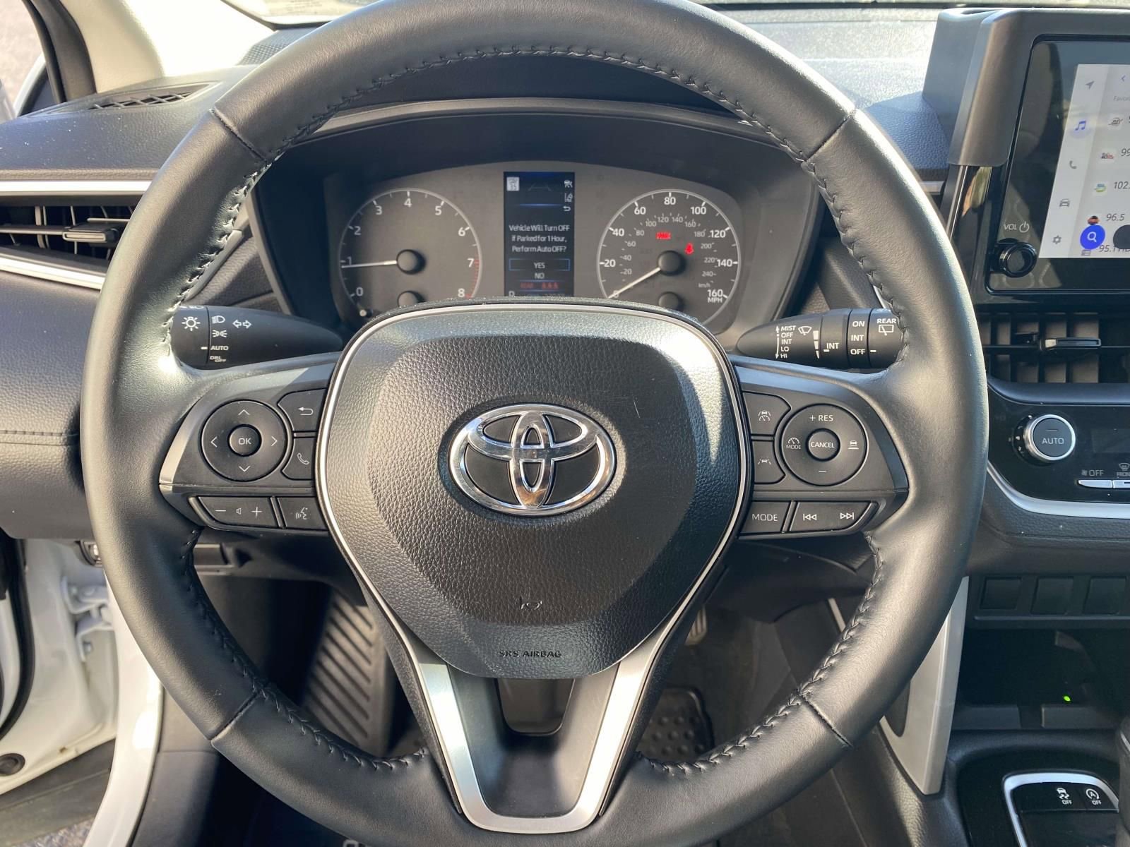 Used 2025 Toyota Corolla Cross LE FWD image 19