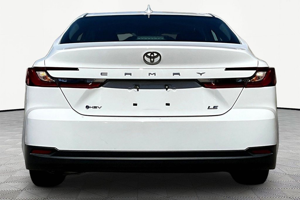 Used 2025 Toyota Camry LE FWD image 6