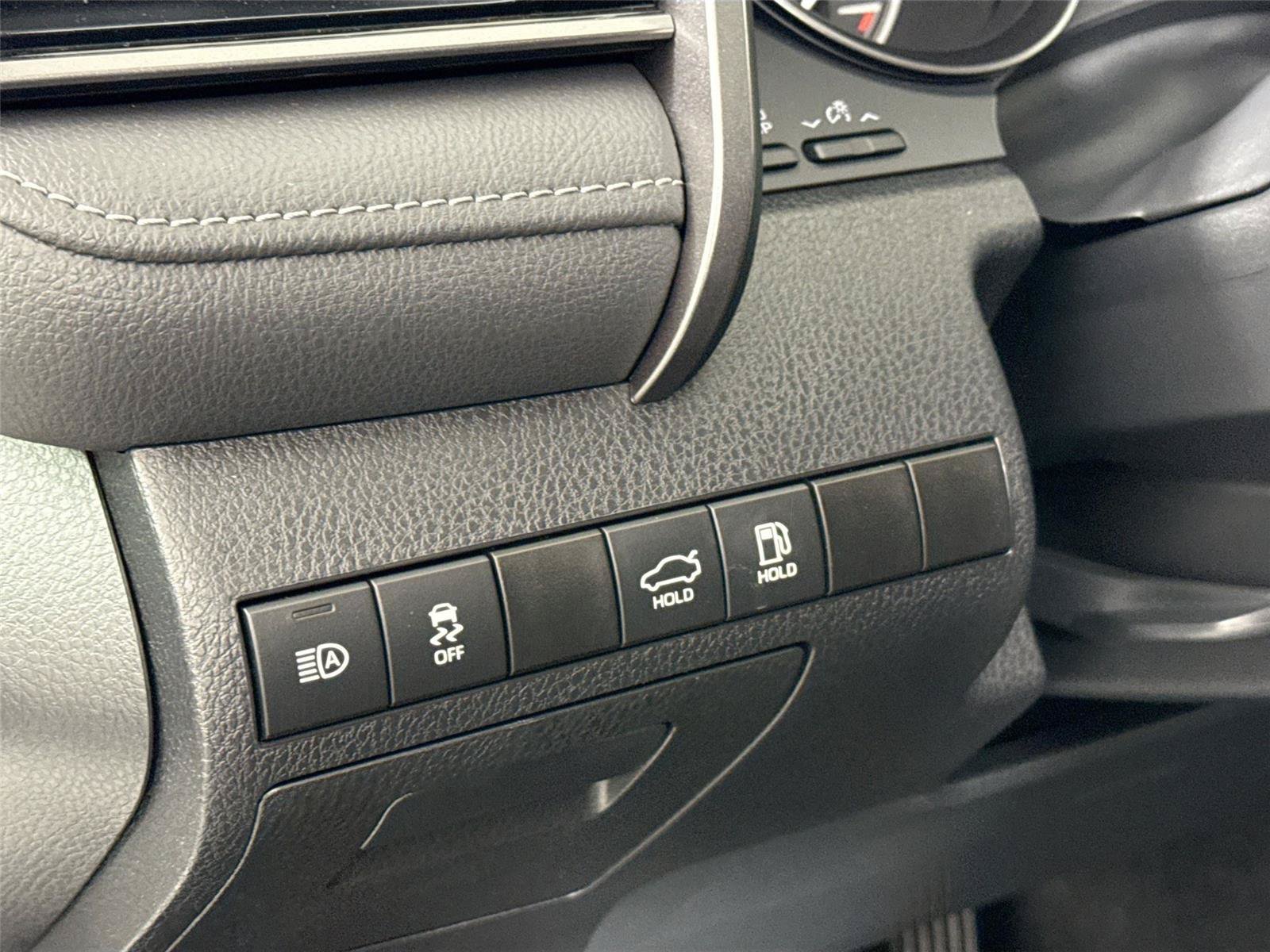 Certified 2024 Toyota Camry SE FWD image 14