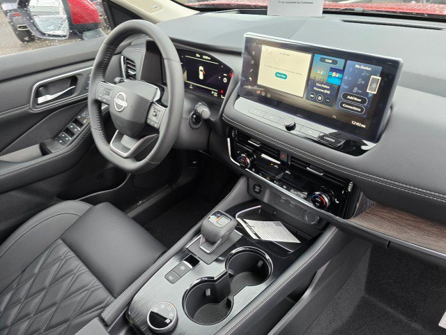 New 2026 Nissan Rogue Platinum w/ Platinum Premium Package image 13