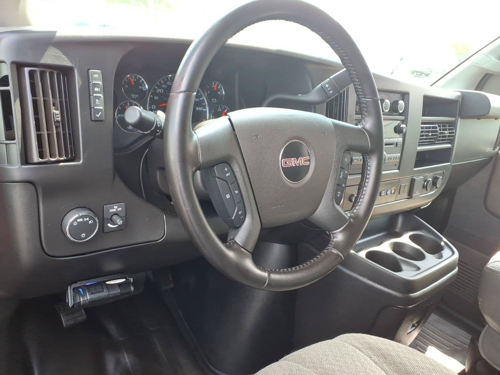 Used 2021 GMC Savana 3500 LS w/ Chrome Appearance Package RWD image 8