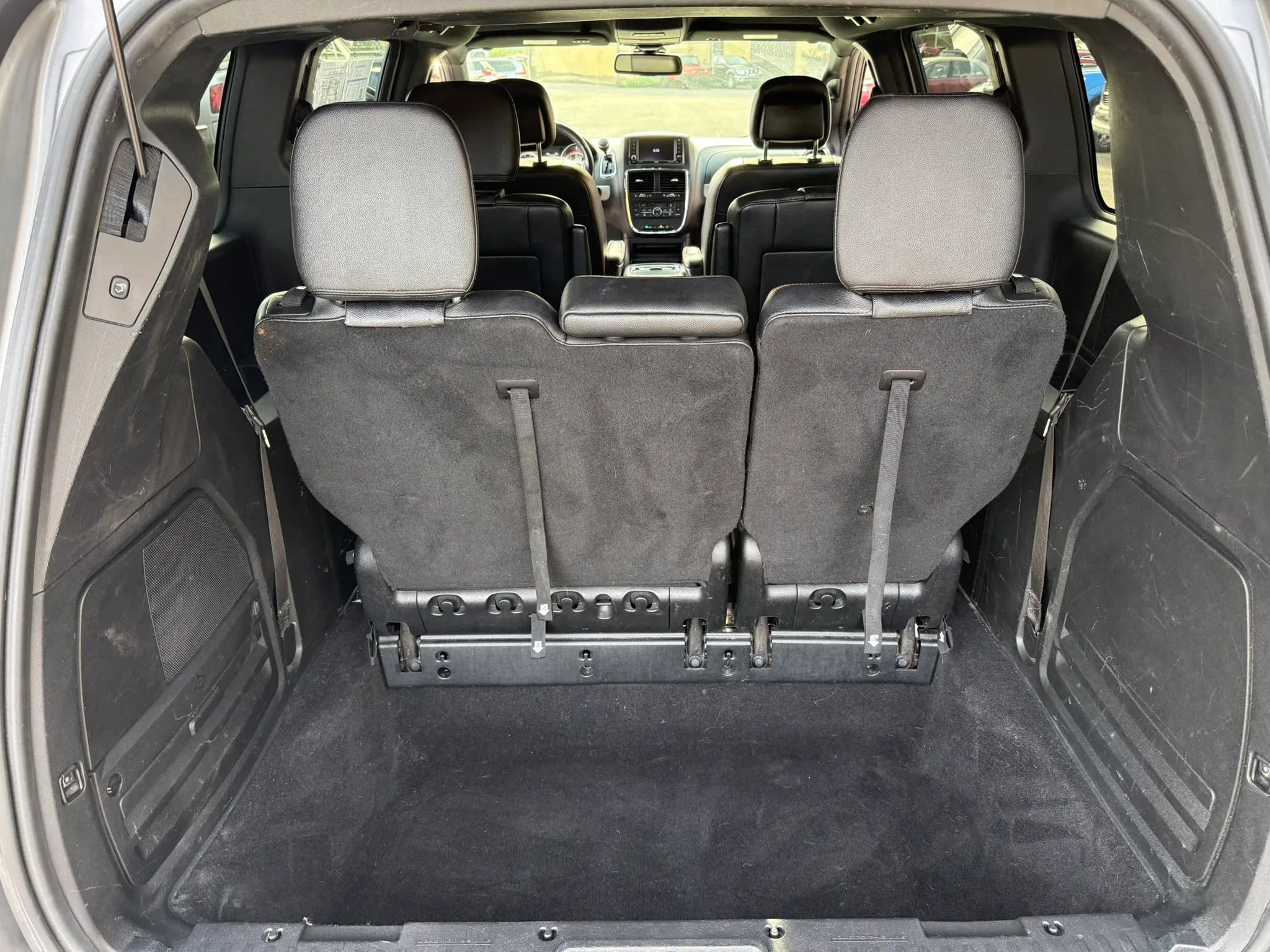 Used 2019 Dodge Grand Caravan GT w/ Safety Sphere Group FWD image 15